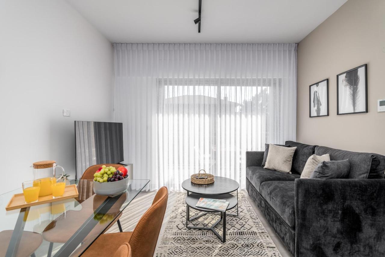 2Bdr W Parking Shirat Haneviim - Mamilla Area Sea-U القدس المظهر الخارجي الصورة